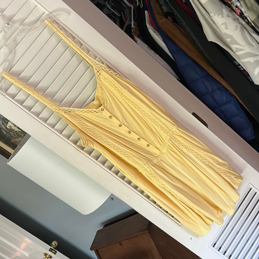 AEO Pale Yellow Romper - Sz L